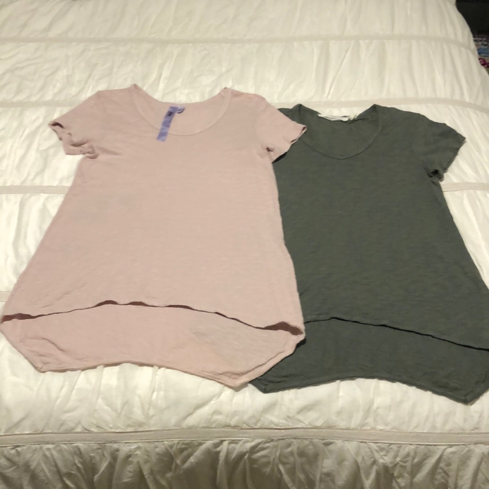 2 Wilt long t-shirts.